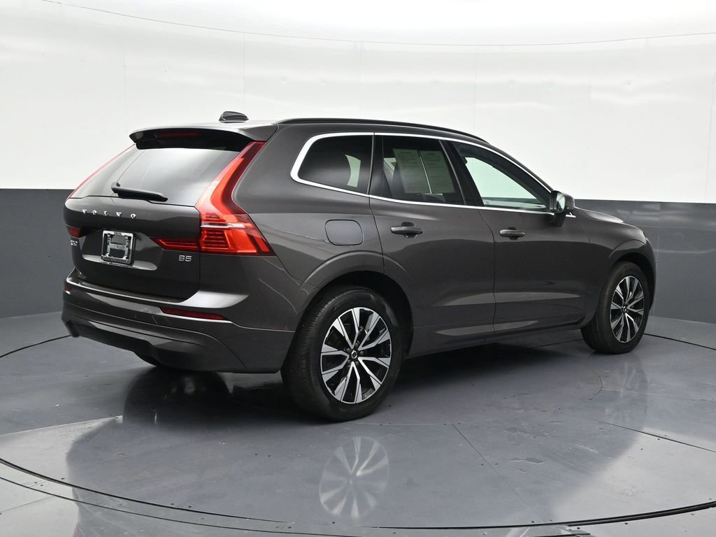 Certified 2023 Volvo XC60 B5 Core image 6