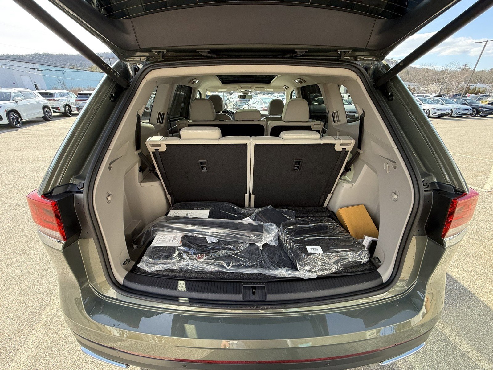 New 2026 Volkswagen Atlas SEL image 23