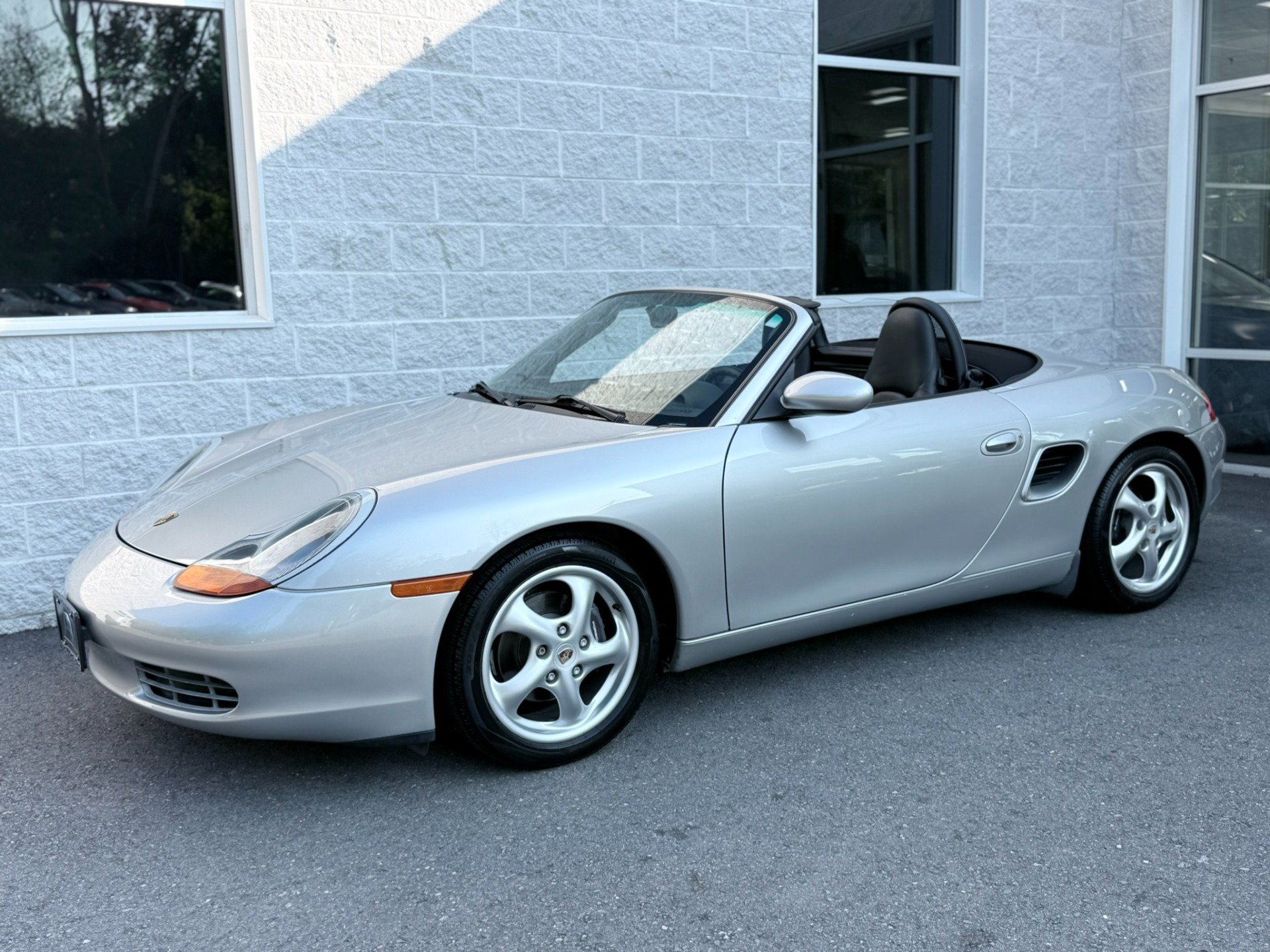 Used 2000 Porsche Boxster RWD image 8