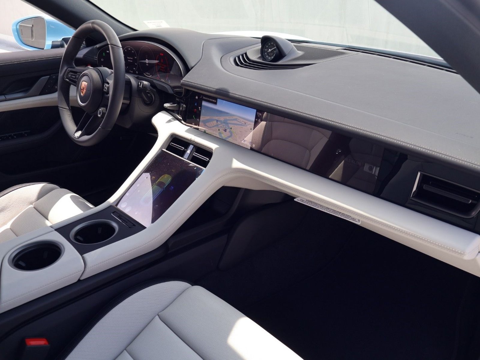 New 2026 Porsche Taycan 4S AWD/4WD image 25