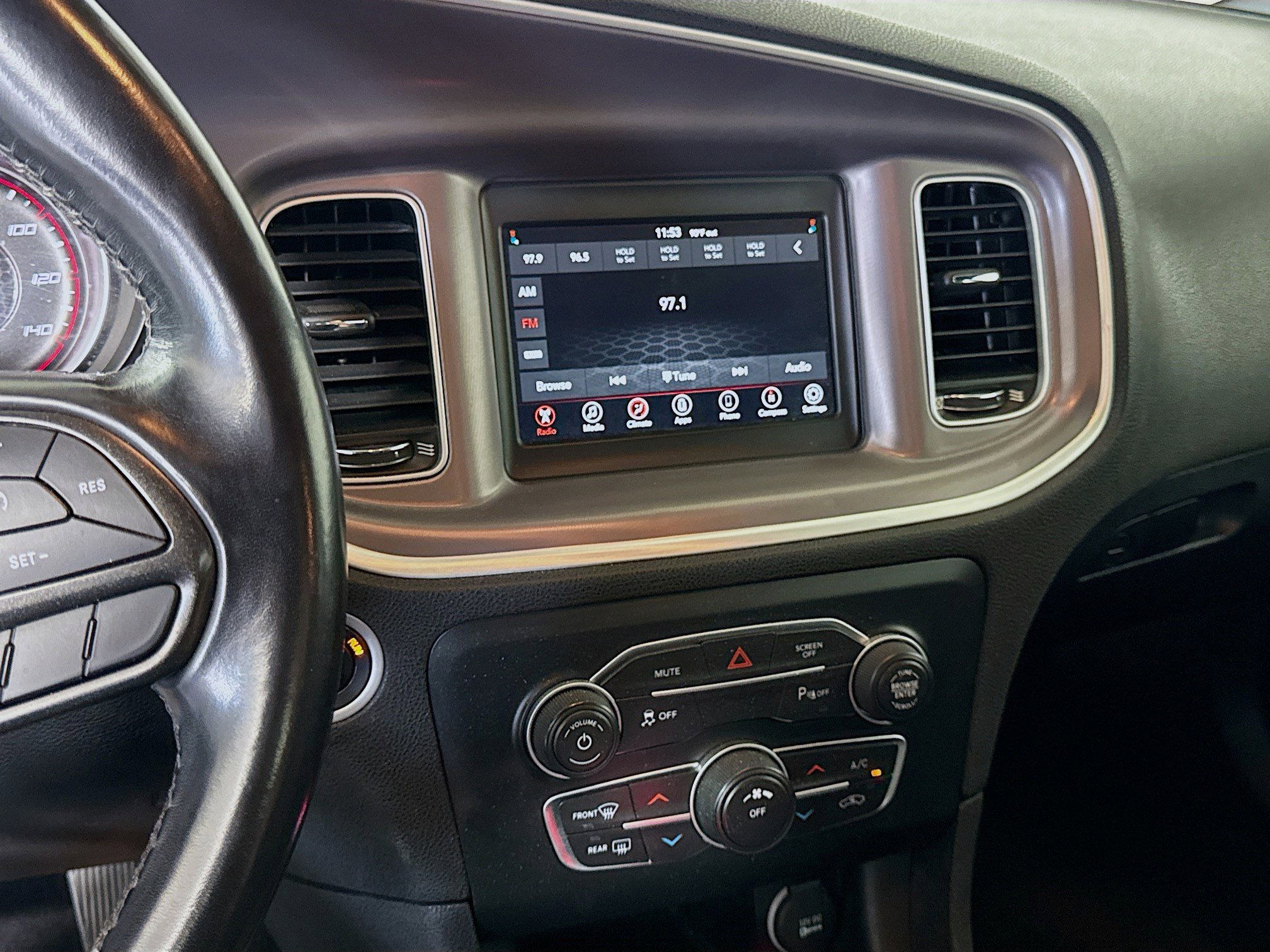 Used 2022 Dodge Charger SXT RWD image 18