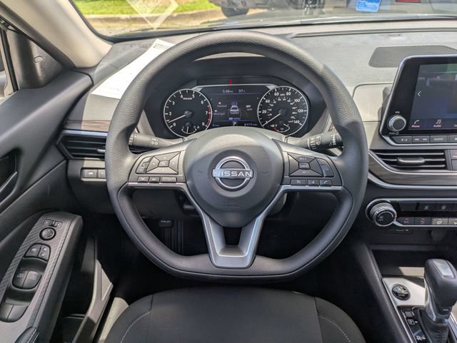 New 2026 Nissan Altima 2.5 SV FWD image 32