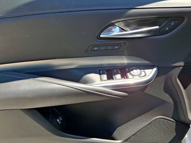 Used 2022 Cadillac XT4 Premium Luxury w/ Enhanced Visibility Package AWD/4WD image 12