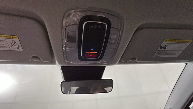 Certified 2025 Hyundai Kona SEL FWD image 25