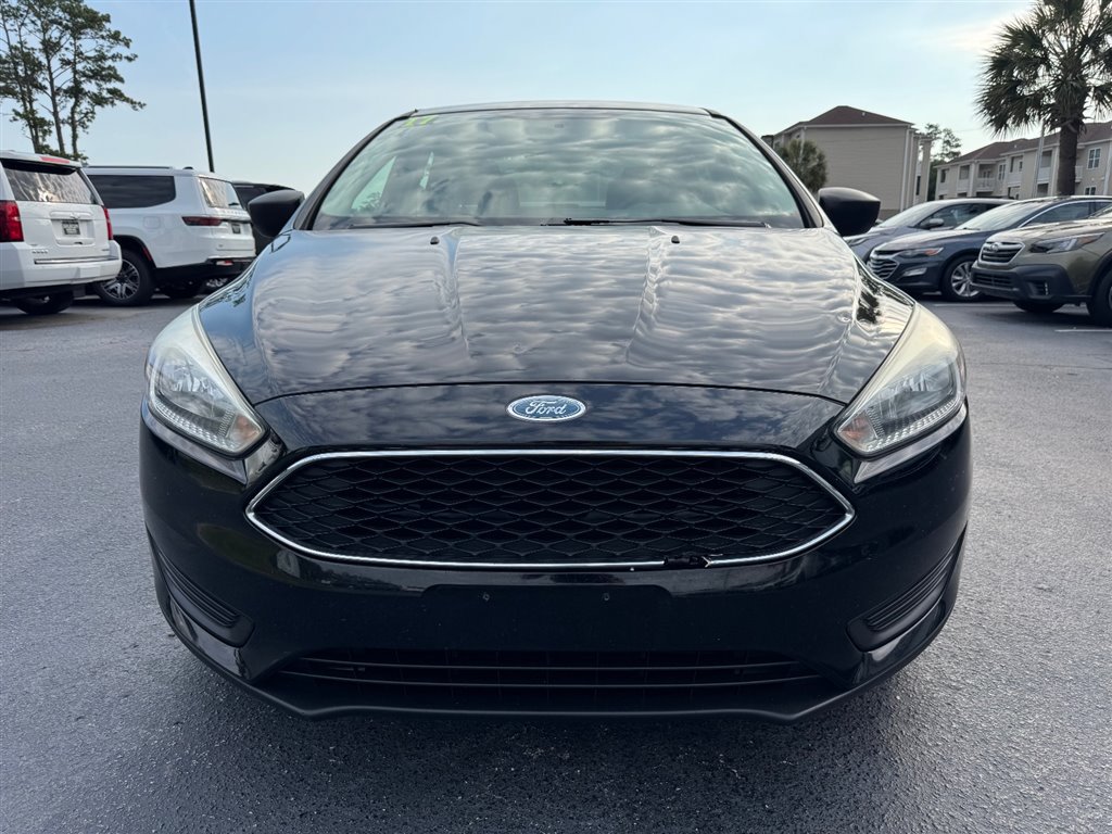Used 2017 Ford Focus S FWD image 3