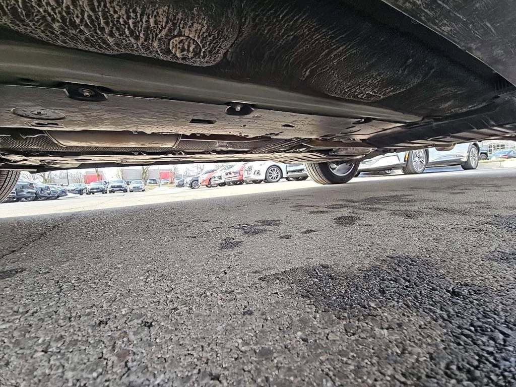 Used 2025 Volvo XC90 B6 Plus image 17