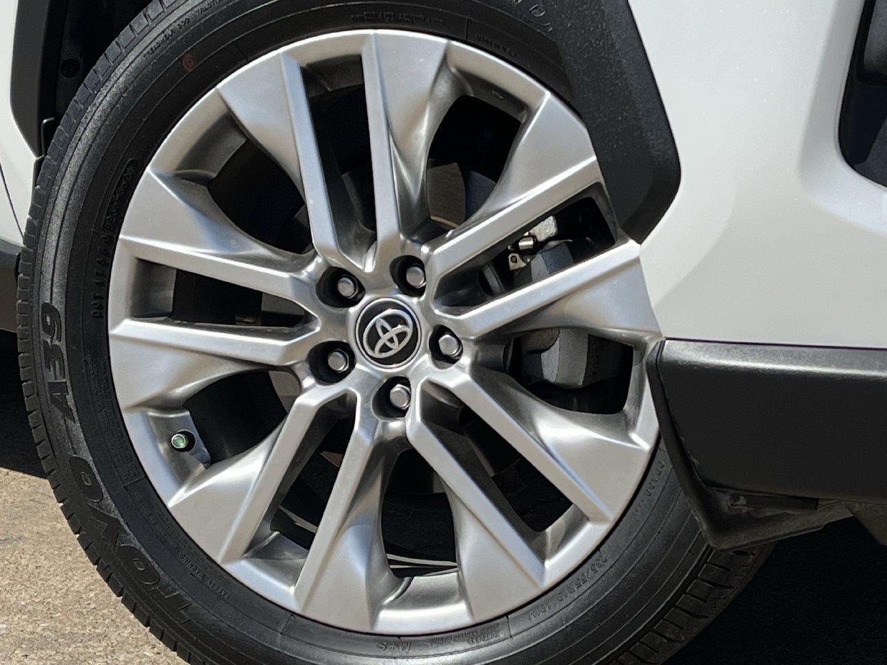Used 2024 Toyota RAV4 XLE Premium FWD image 29