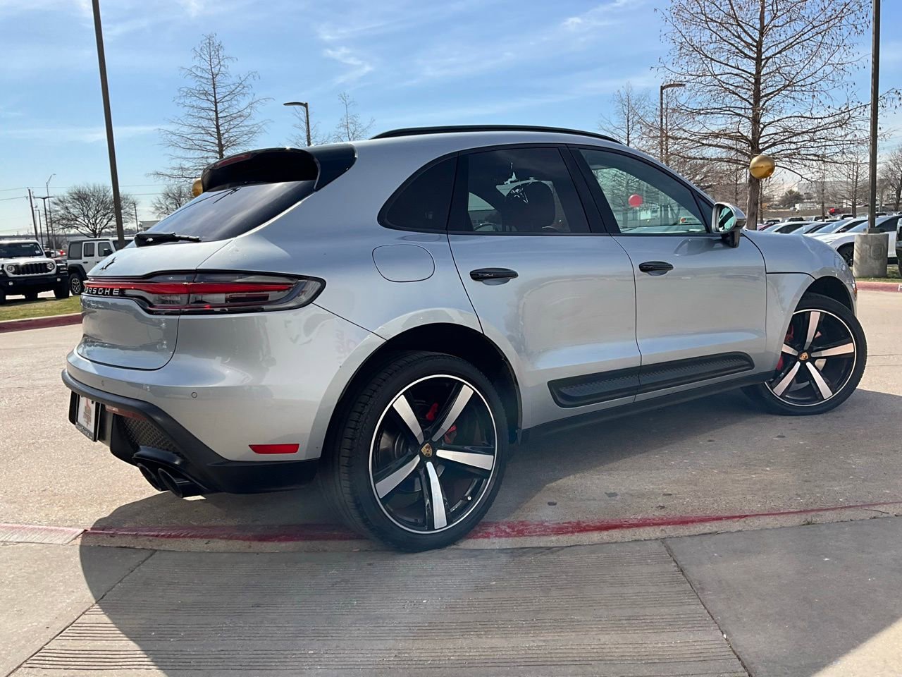 Used 2022 Porsche Macan S image 6