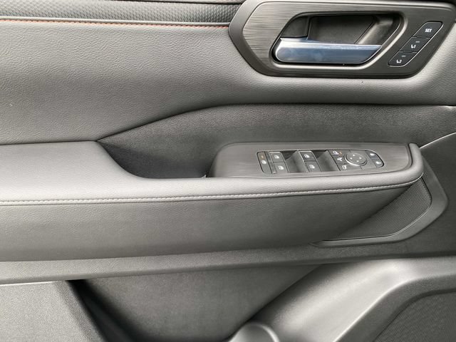 New 2025 Nissan Armada PRO-4X AWD/4WD image 15