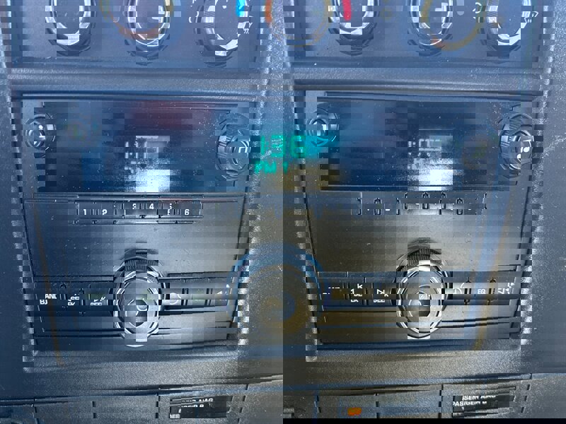 Used 2010 Chevrolet Express 1500 image 14