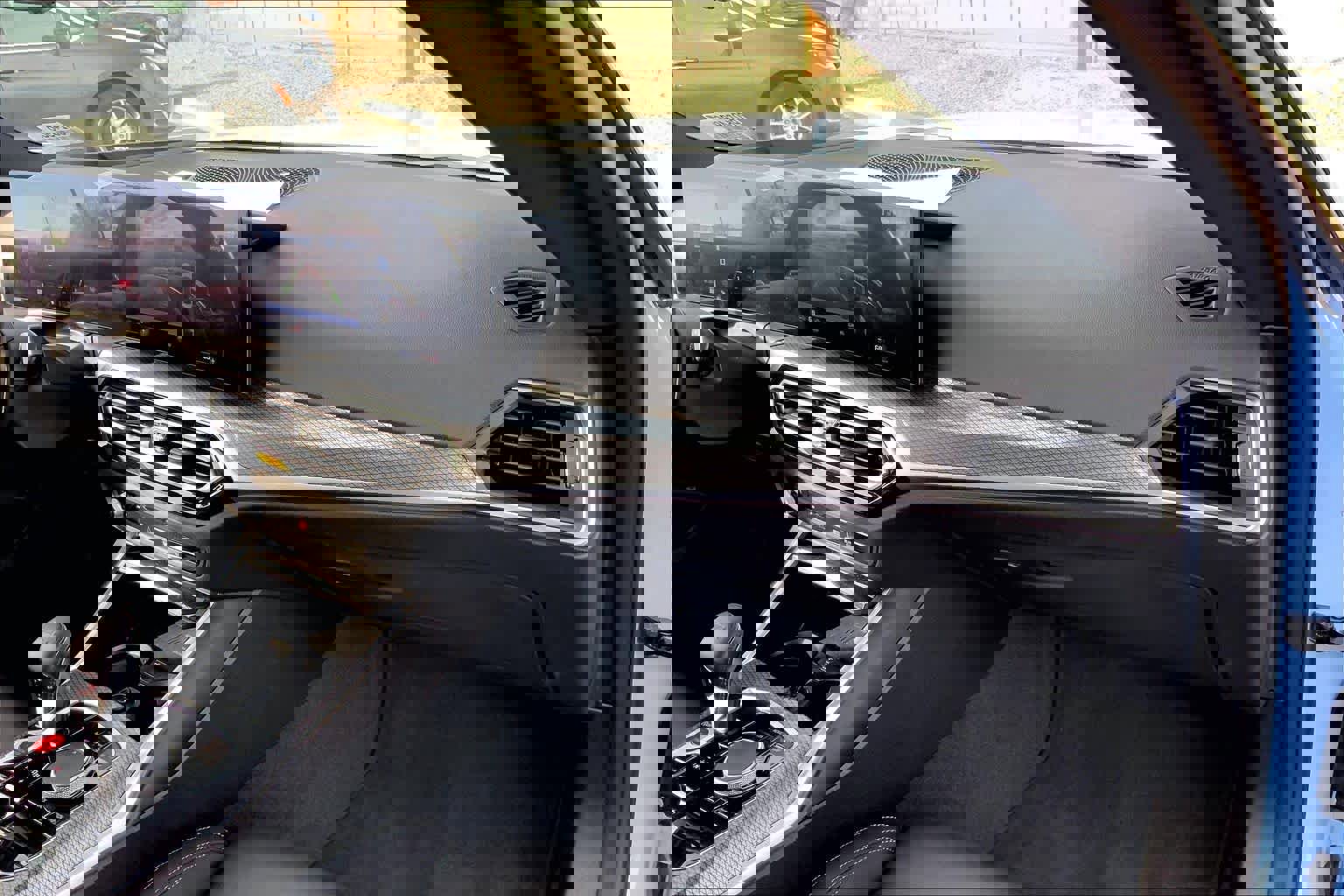 Used 2023 BMW M2 image 15