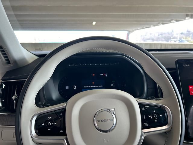 New 2026 Volvo XC90 T8 Ultra w/ Protection Package Premier image 12