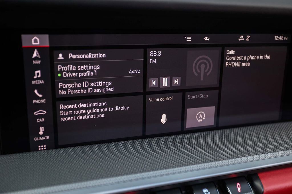 Used 2020 Porsche 911 Carrera 4S image 32