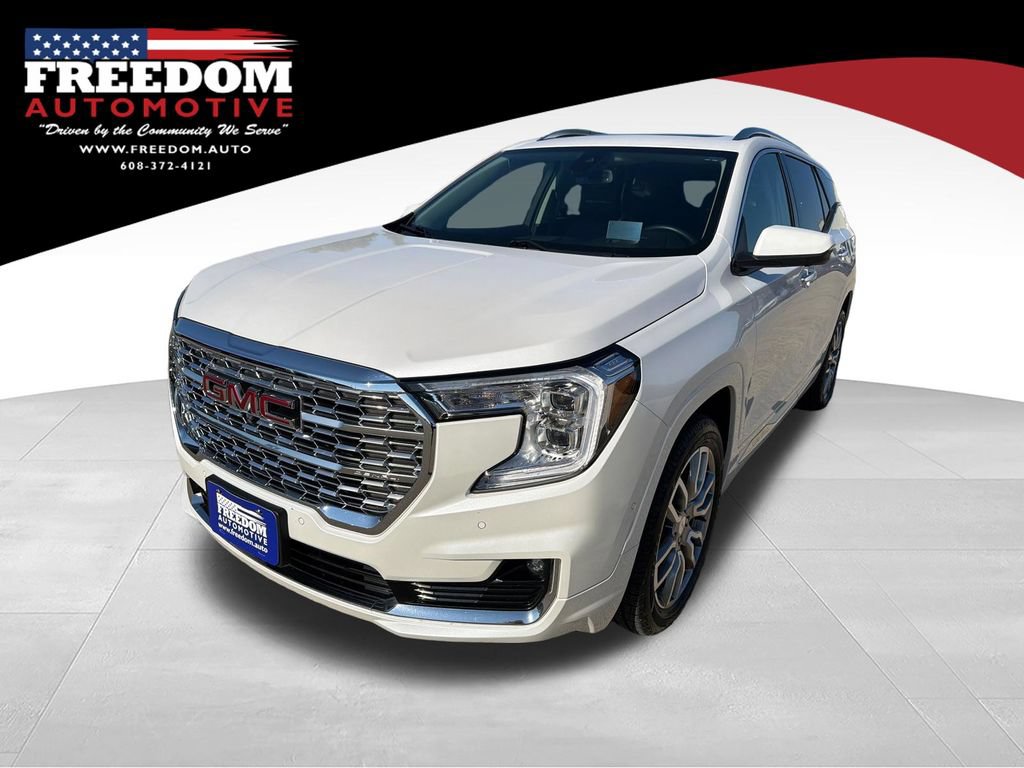 Used 2024 GMC Terrain Denali w/ Denali Premium Package