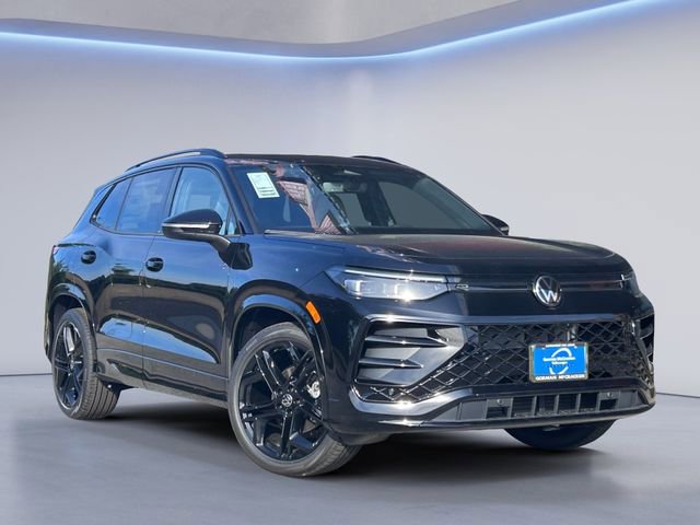 New 2026 Volkswagen Tiguan SE R-Line FWD image 1