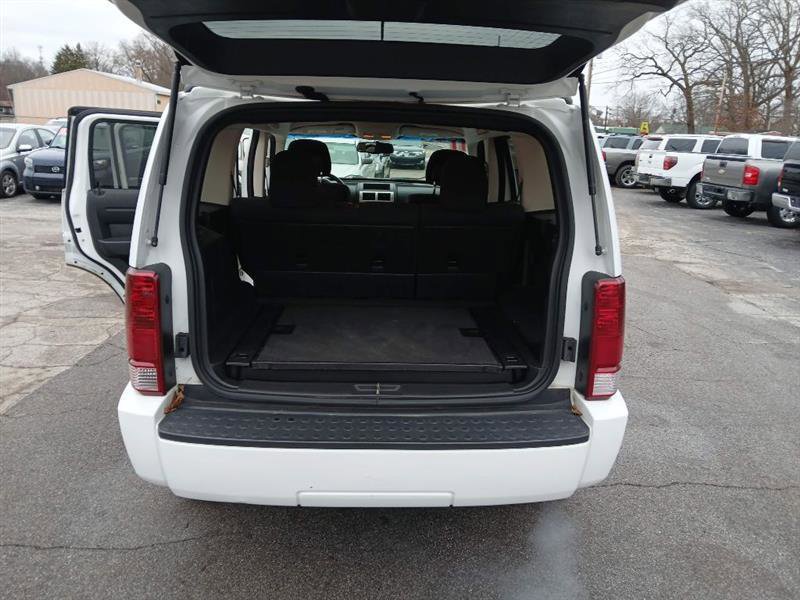 Used 2011 Dodge Nitro SXT AWD/4WD image 11
