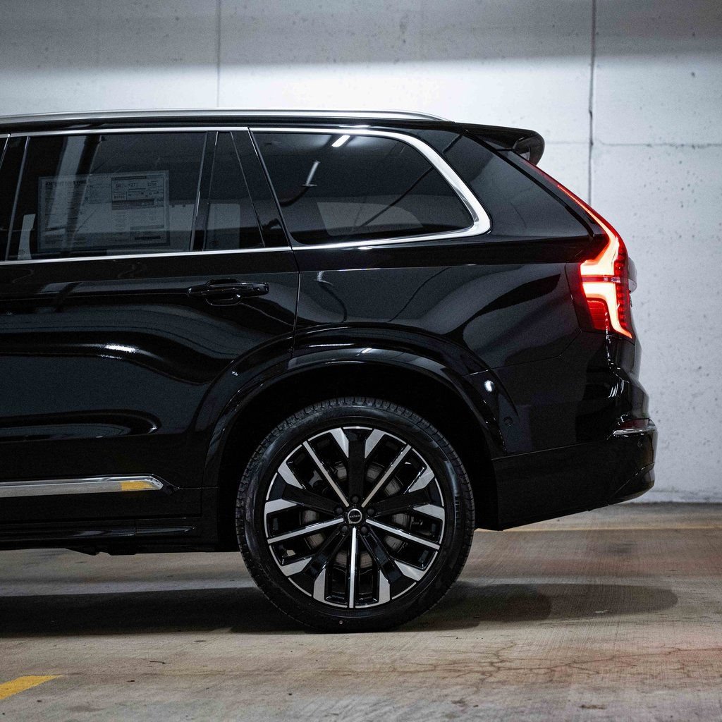New 2026 Volvo XC90 T8 Ultra w/ Protection Package Premier AWD/4WD image 4