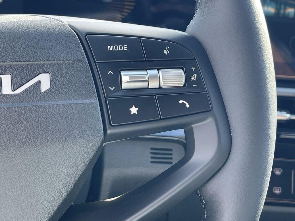 New 2026 Kia Sportage LX w/ LX Convenience Package FWD image 30