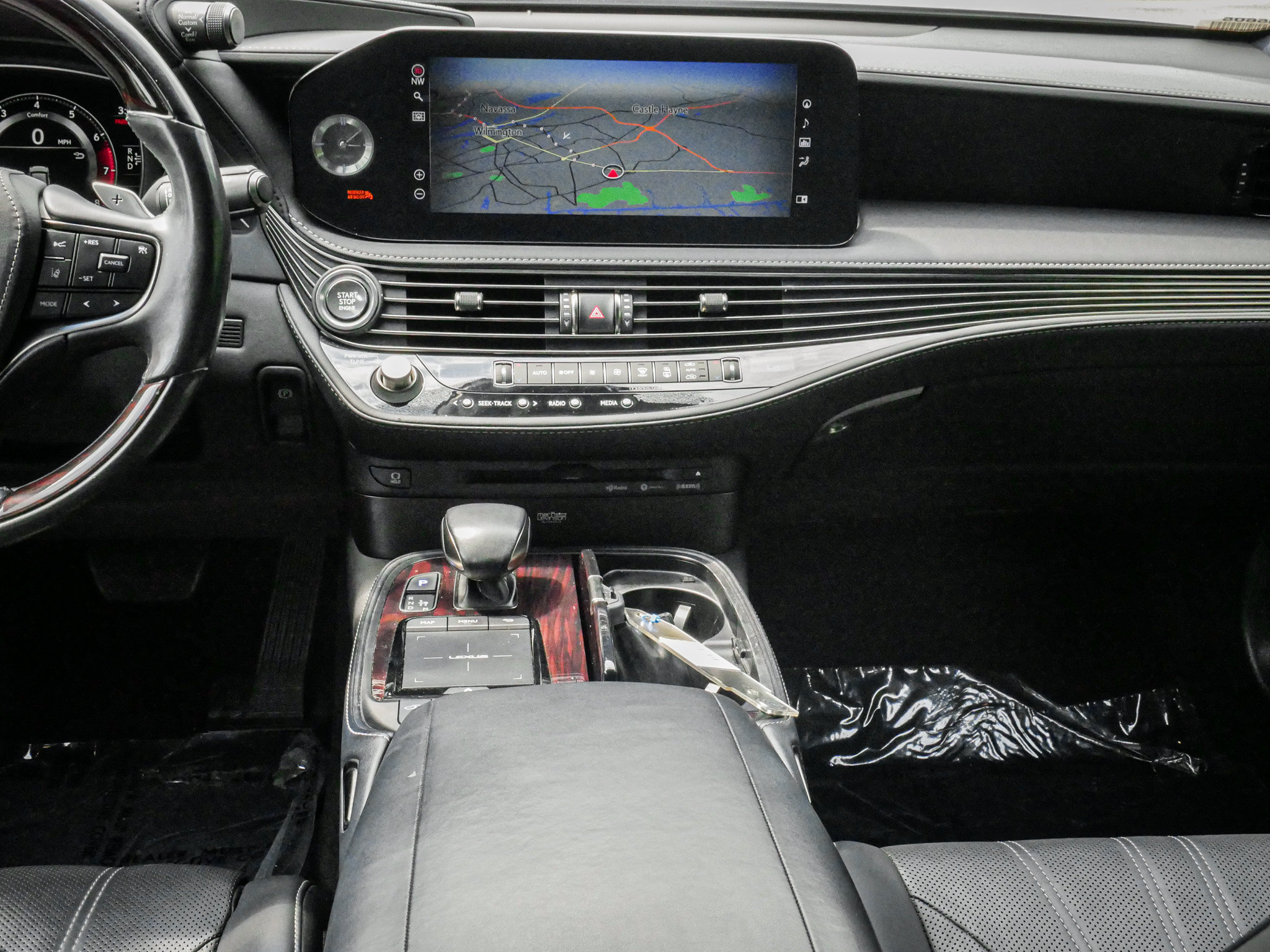 Used 2021 Lexus LS 500 w/ Interior Upgrade Package RWD image 30