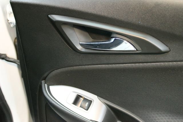 Used 2019 Chevrolet Malibu LT FWD image 13