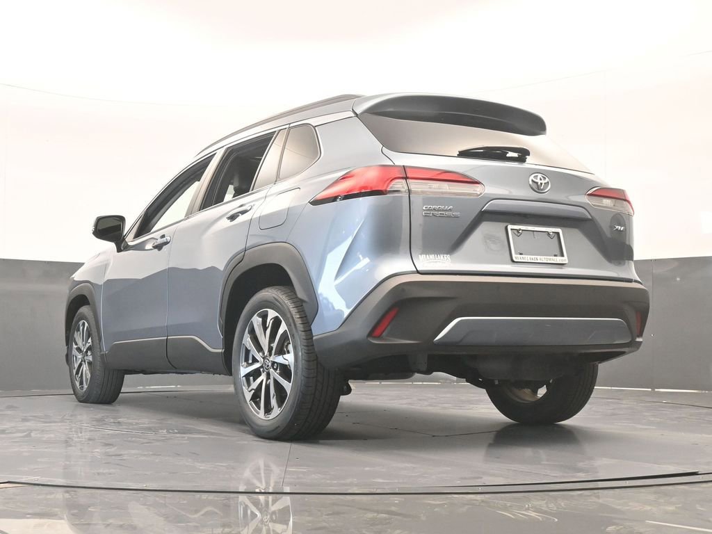 Used 2022 Toyota Corolla Cross XLE image 64