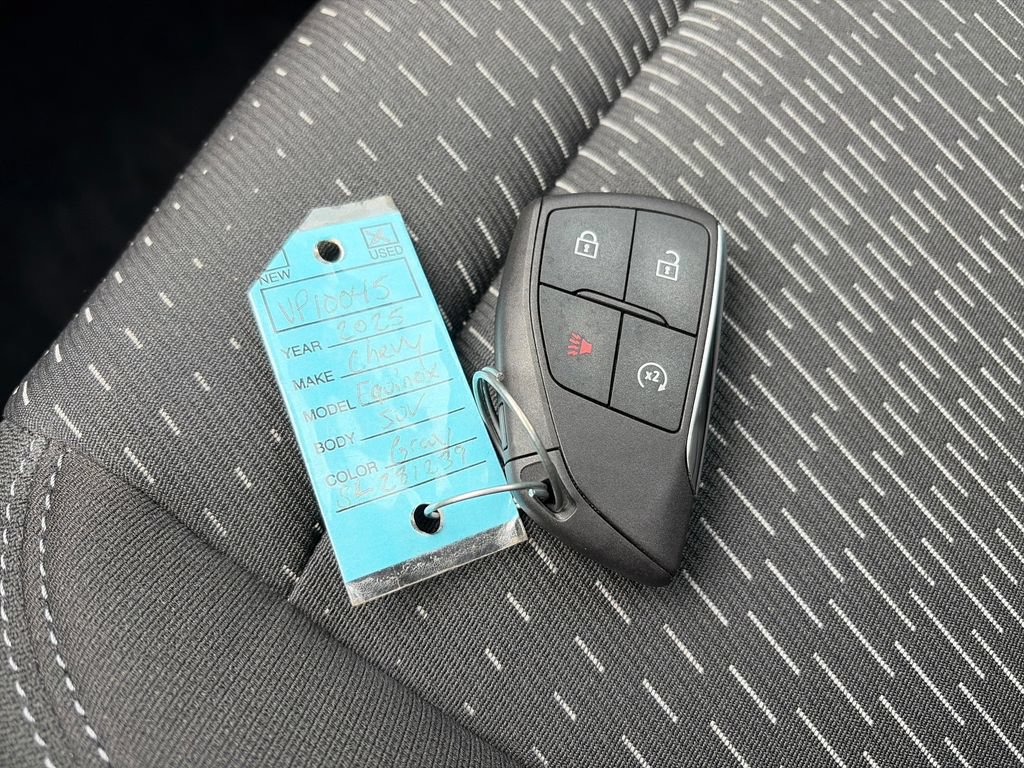 Used 2025 Chevrolet Equinox LT FWD image 36