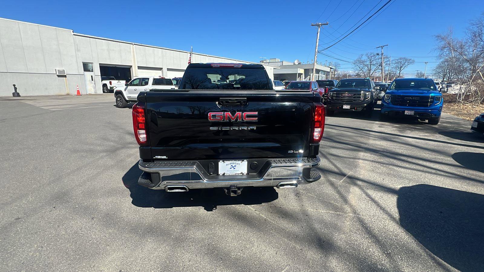 Used 2023 GMC Sierra 1500 SLE image 6