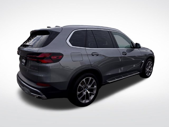 Used 2024 BMW X5 xDrive40i AWD/4WD image 7