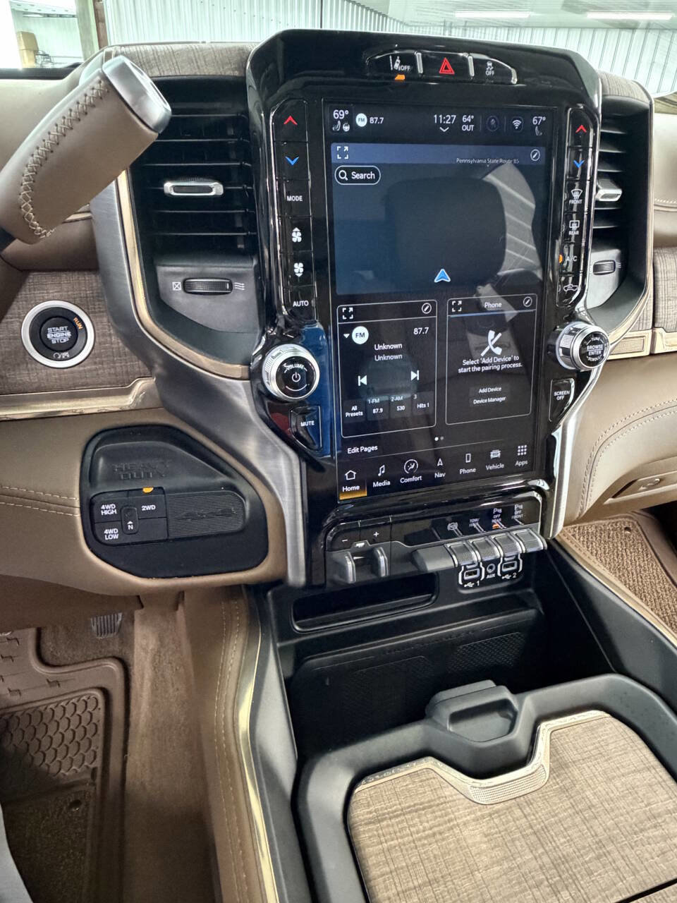 Used 2024 RAM 2500 Limited w/ Safety Group image 25