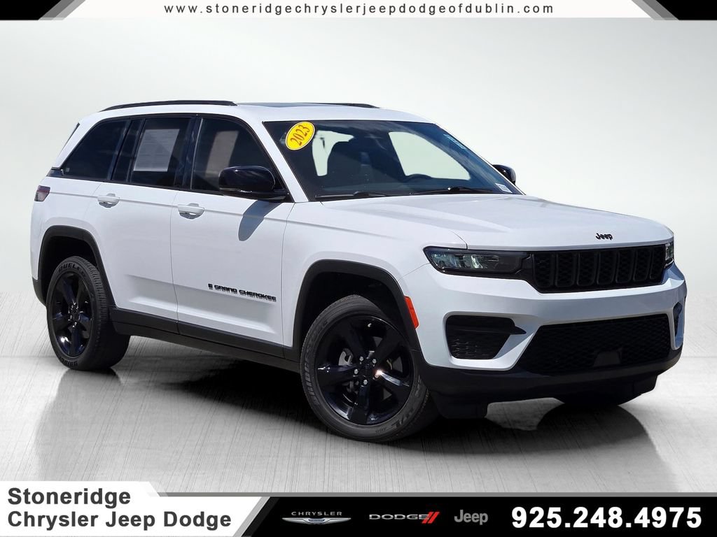 Used 2023 Jeep Grand Cherokee Altitude