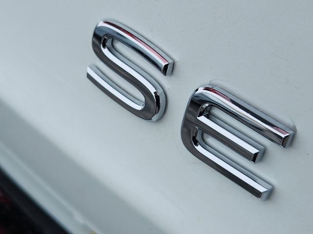 New 2026 Volkswagen Jetta SE FWD image 11
