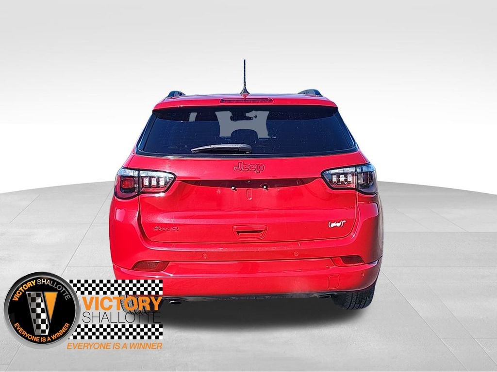 Used 2023 Jeep Compass Limited image 23