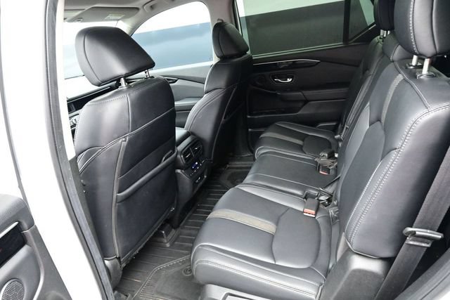 Used 2023 Honda Pilot Touring image 18