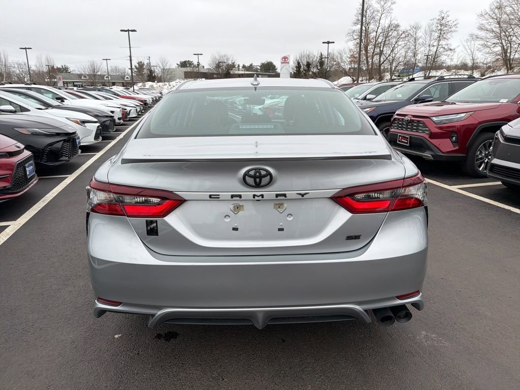Used 2023 Toyota Camry SE image 7