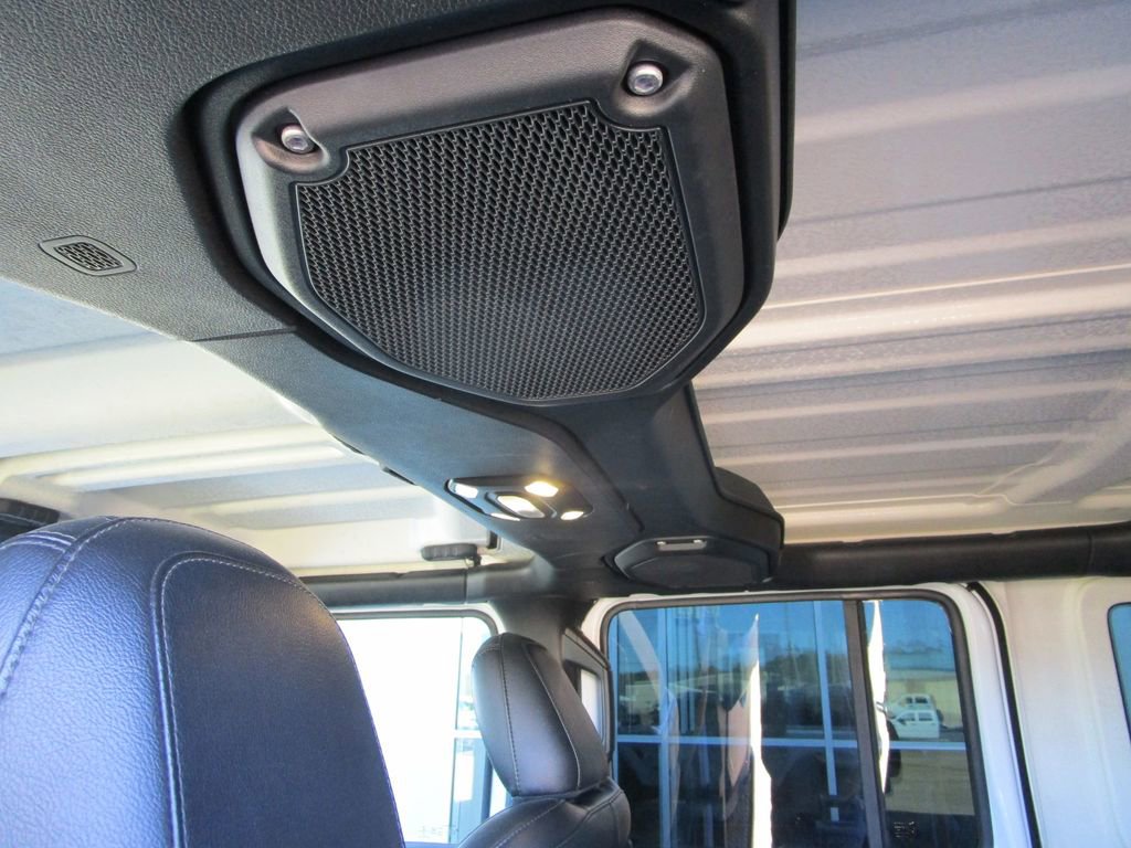 Used 2022 Jeep Wrangler Unlimited Rubicon w/ LED Lighting Group image 22