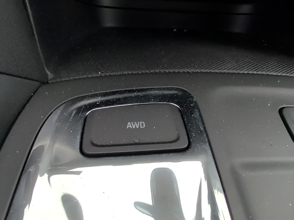 Used 2024 Chevrolet Equinox LT AWD/4WD image 15