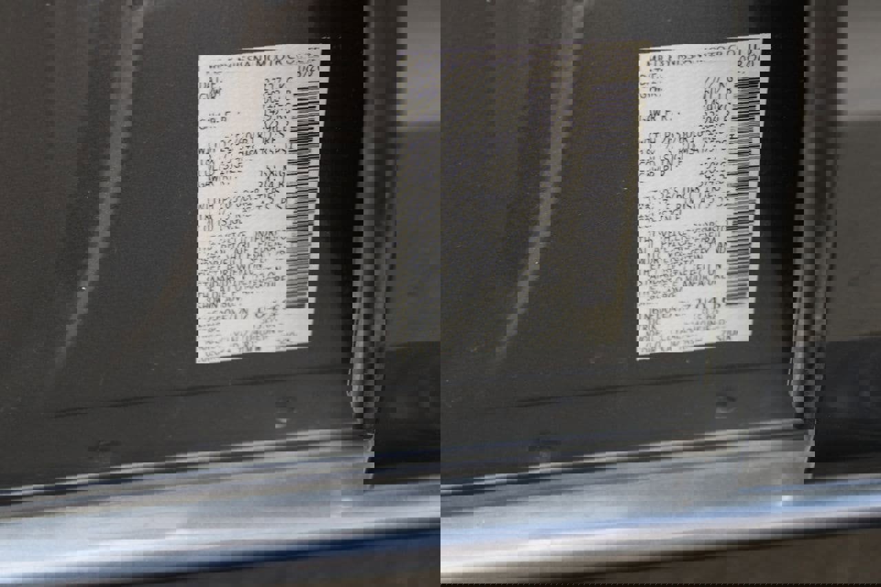 Used 2020 Nissan Frontier SV w/ Midnight Edition Floor Mats image 27