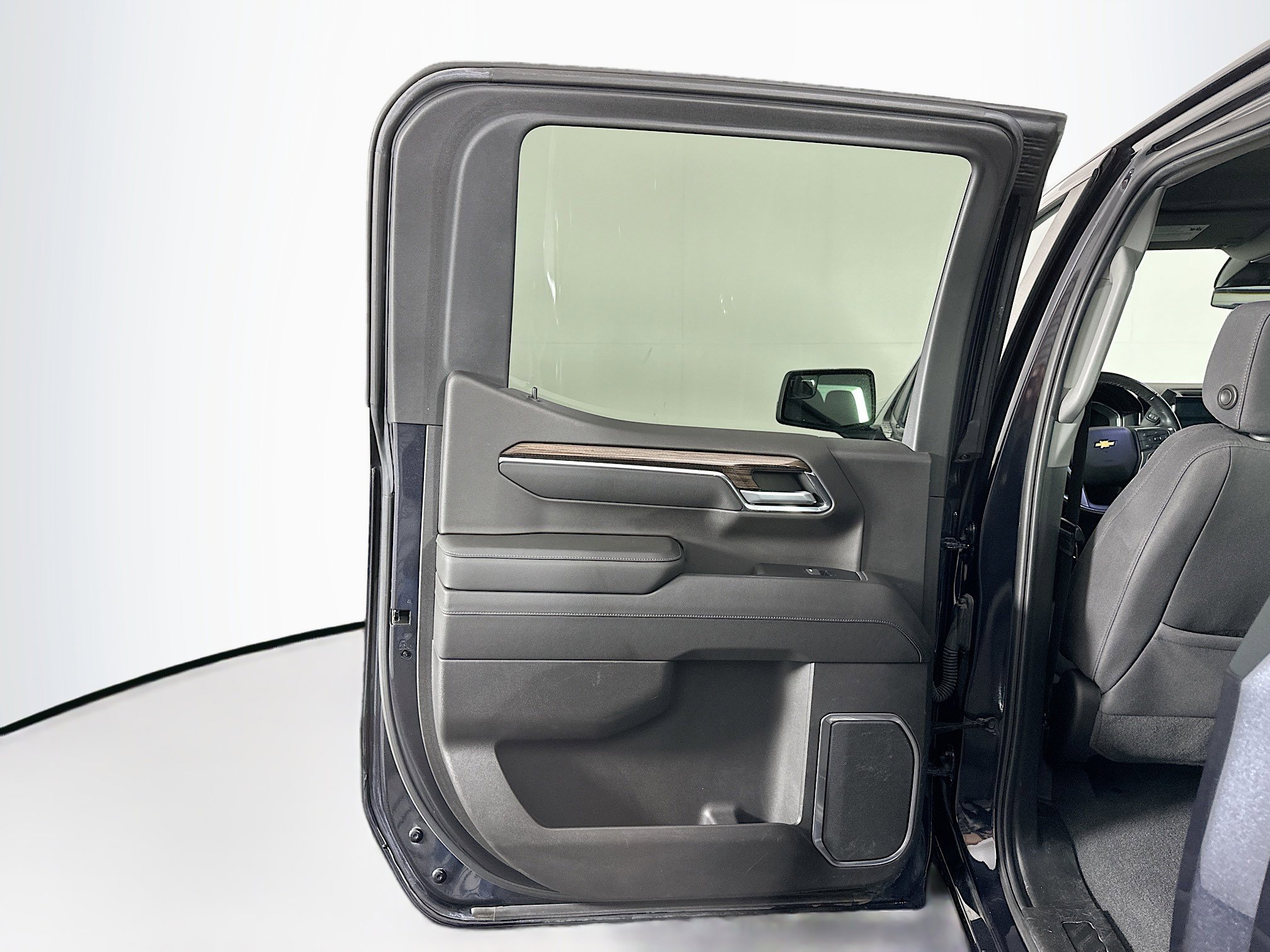 Used 2022 Chevrolet Silverado 1500 LT image 25