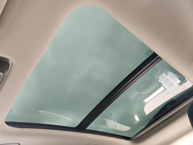 Used 2022 Genesis GV70 2.5T w/ Advanced Package image 19