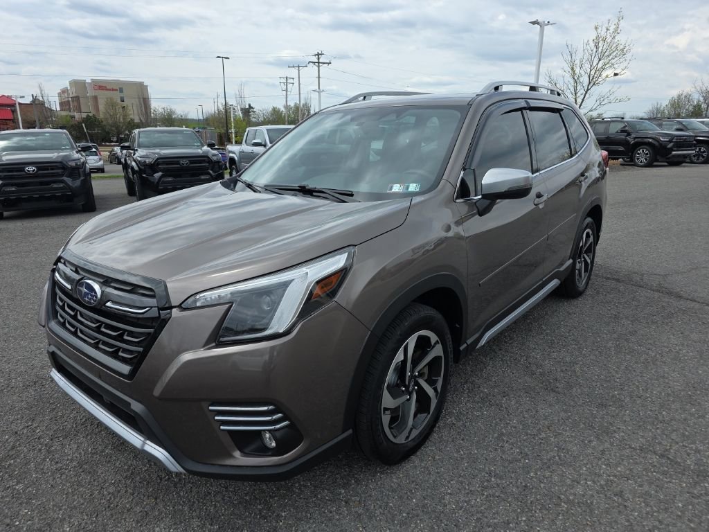 Used 2023 Subaru Forester Touring AWD/4WD image 3