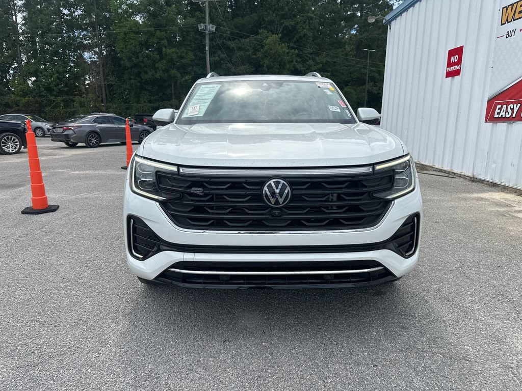 Used 2024 Volkswagen Atlas SEL Premium R-Line AWD/4WD image 3