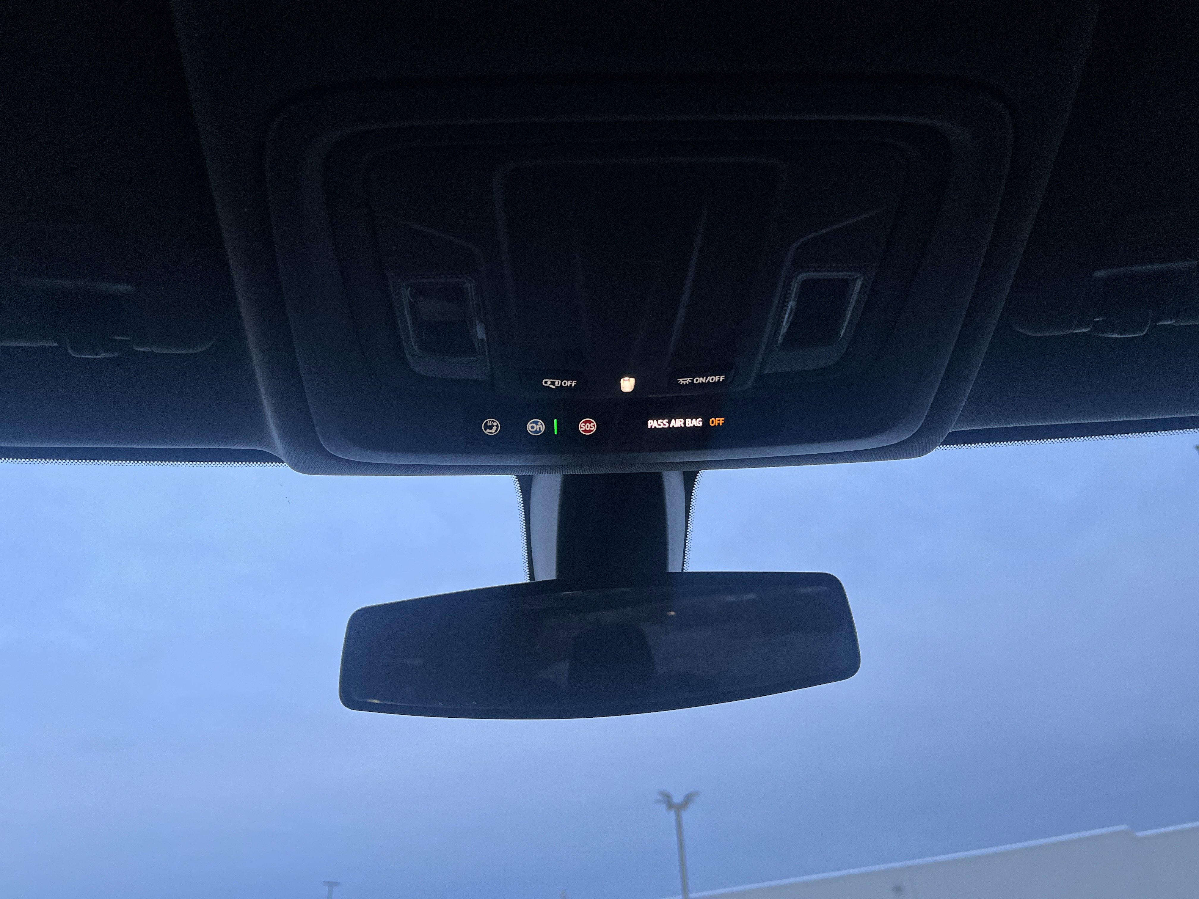 Used 2022 GMC Sierra 1500 SLE w/ X31 Off-Road Package image 31