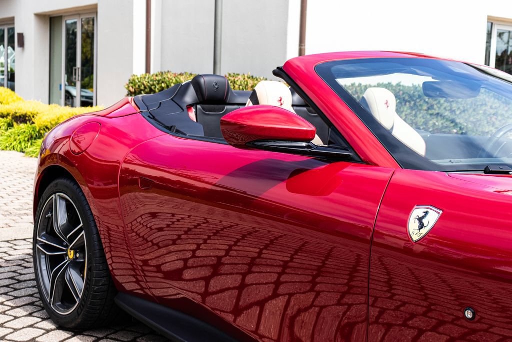 Certified 2025 Ferrari Roma Spider RWD image 14