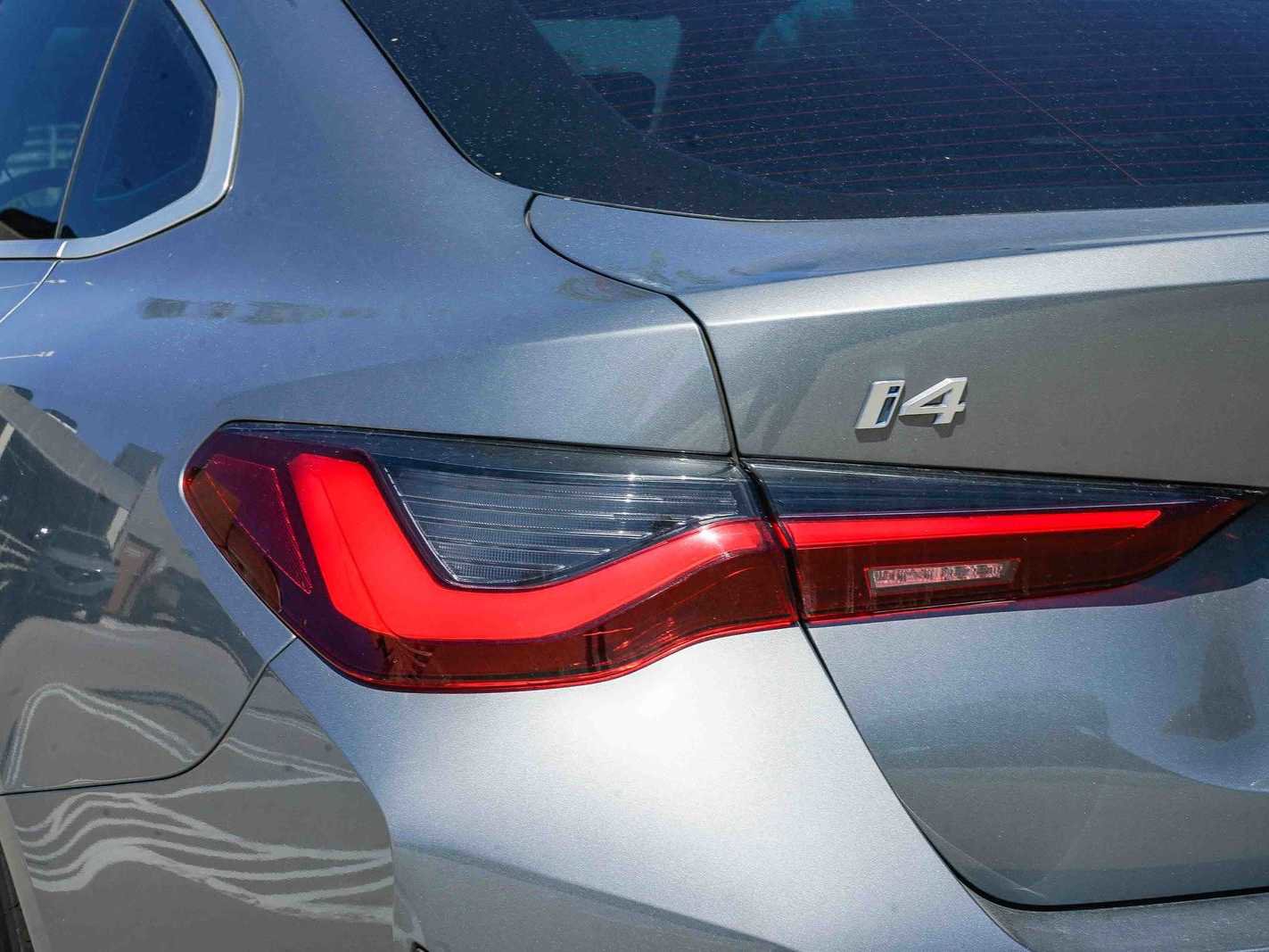 Used 2024 BMW i4 eDrive35 w/ Premium Package RWD image 9