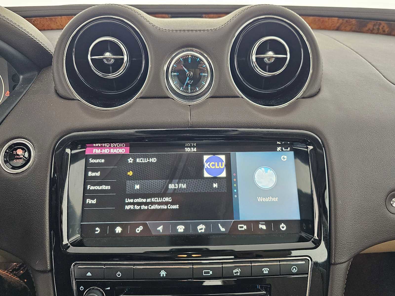 Used 2019 Jaguar XJ R-Sport image 25