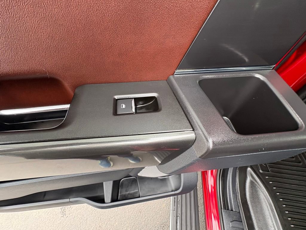 Certified 2022 Ford F150 Lariat w/ Equipment Group 502A High image 26