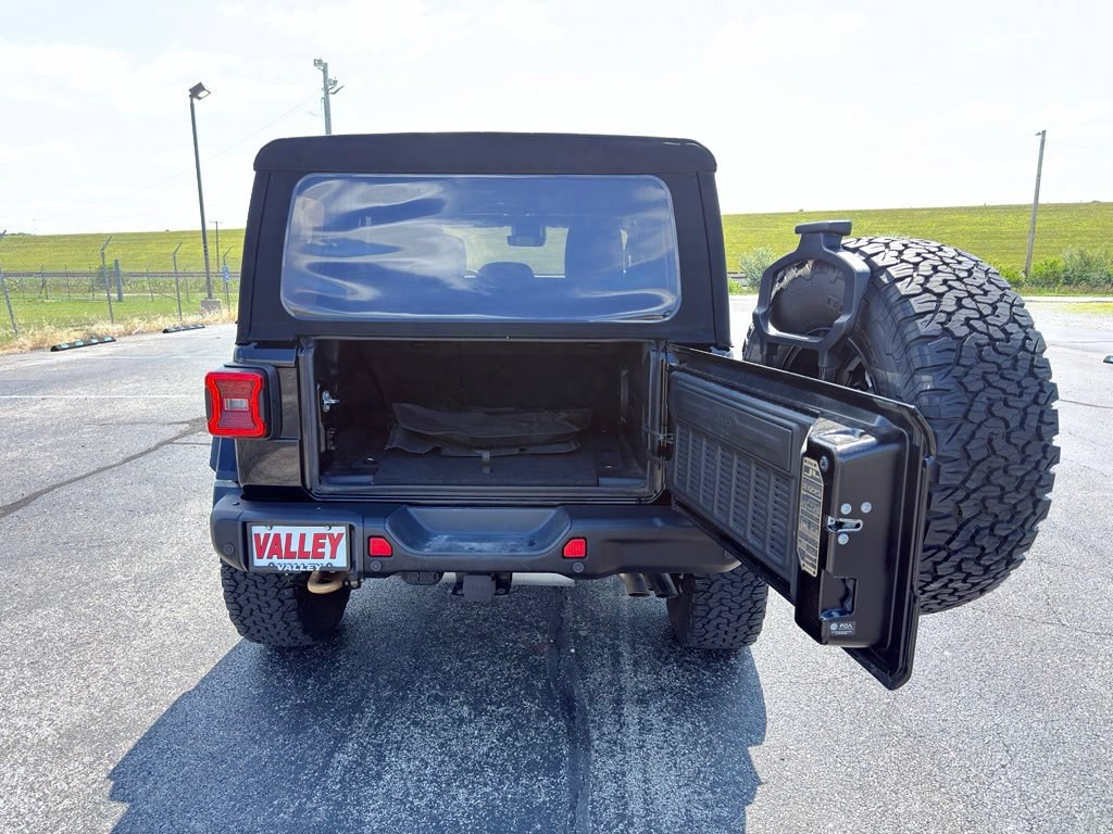 Used 2023 Jeep Wrangler Unlimited Rubicon 392 w/ Xtreme Recon 35" Tire Package AWD/4WD image 34