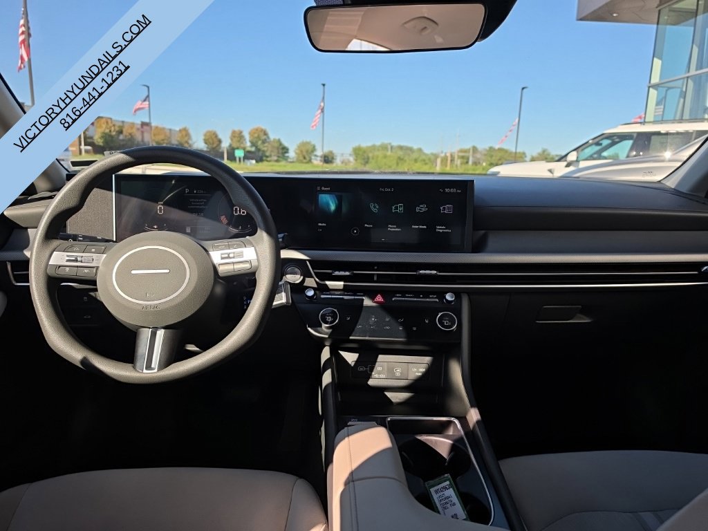 Used 2025 Hyundai Sonata SEL FWD image 30