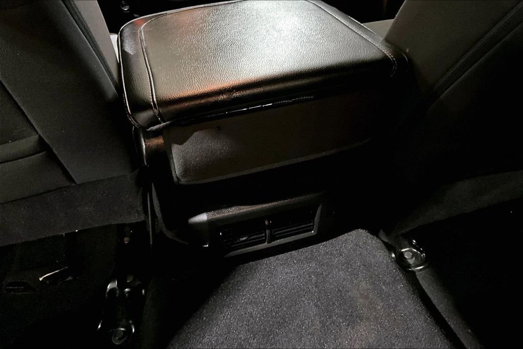 Used 2024 RAM 1500 Classic Warlock image 33