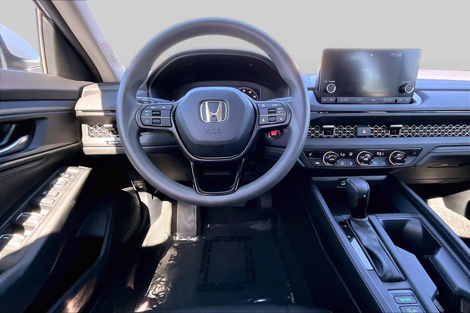 Used 2023 Honda Accord EX image 5